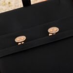HERMES Chaine d’ancre Contour stud earrings - Image 2