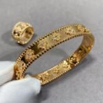 Van Cleef and Arpels Perlée clovers bracelet medium model - Image 3