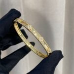 Van Cleef and Arpels Perlée sweet clovers bracelet medium model - Image 2