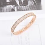 Van Cleef and Arpels Perlée diamonds bracelet 3 rows medium model - Image 2