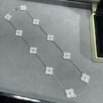 Van Cleef and Arpels Vintage Alhambra necklace 10 motifs - Image 2