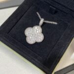 Van Cleef and Arpels Magic Alhambra long necklace 1 motif - Image 5