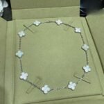 Van Cleef and Arpels Vintage Alhambra necklace 10 motifs - Image 5