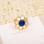 Van Cleef and Arpels Pâquerette ring - Image 5