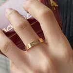 CARTIER LOVE ring small model 1 diamond - Image 2