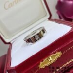 CARTIER LOVE ring classic model 3 diamonds - Image 6