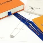 LOUIS VUITTON Idylle Blossom Pendant - Image 3