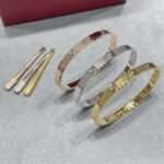 CARTIER LOVE bracelet medium model - Image 4