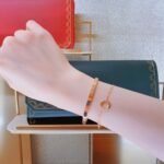 CARTIER Trinity bracelet on chain - Image 4