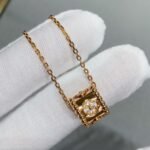 Van Cleef and Arpels Perlée clovers pendant - Image 3
