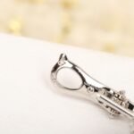 Van Cleef and Arpels Vintage Alhambra earrings - Image 4