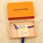 LOUIS VUITTON Idylle Blossom Ear Stud - Image 4