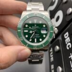 [Super Clone] Rolex Submariner Date 41 mm Oyster Green Bezel Green mint Dial - Image 2