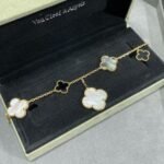 Van Cleef and Arpels Magic Alhambra bracelet 5 motifs - Image 4
