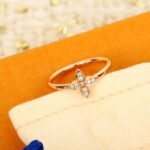LOUIS VUITTON Idylle Blossom Single Ring - Image 2
