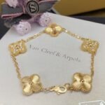 Van Cleef and Arpels Vintage Alhambra bracelet 5 motifs - Image 2