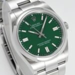 Rolex Oyster Perpetual 36 mm Oyster Trapeze Bezel Green Dial 126000 - Image 2