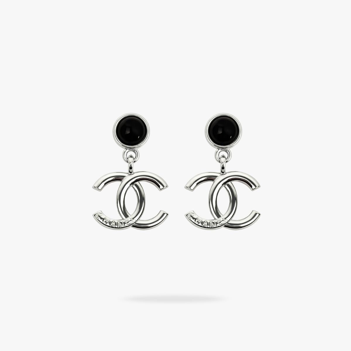 12-1-5.jpg CHANEL CC Pearl earrings - Image 1
