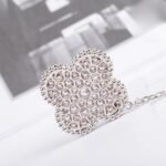 Van Cleef and Arpels Magic Alhambra necklace 6 motifs - Image 3
