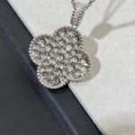Van Cleef and Arpels Magic Alhambra long necklace 1 motif - Image 3