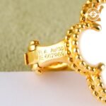 Van Cleef and Arpels Vintage Alhambra earrings - Image 4