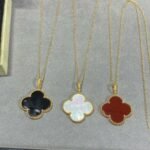 Van Cleef and Arpels Magic Alhambra long necklace 1 motif - Image 4