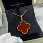 Van Cleef and Arpels Magic Alhambra long necklace 1 motif - Image 3