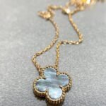 Van Cleef and Arpels Vintage Alhambra pendant - Image 3