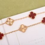 Van Cleef and Arpels Vintage Alhambra long necklace 20 motifs - Image 5