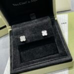 Van Cleef and Arpels Sweet Alhambra earstuds - Image 4
