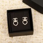 CHANEL CC Heart earrings - Image 2