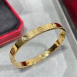 CARTIER LOVE bracelet classic model 4 diamonds - Image 2