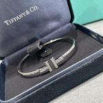 Tiffany and Co TIFFANY T Pavé Diamond Wire Bangle - Image 5