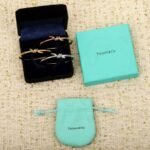 Tiffany and Co TIFFANY Knot Wire Bangle - Image 3