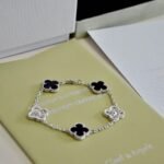 Van Cleef and Arpels Vintage Alhambra bracelet 5 motifs - Image 2
