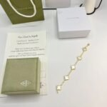 Van Cleef and Arpels Vintage Alhambra bracelet 5 motifs - Image 6
