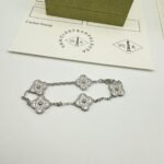 Van Cleef and Arpels Vintage Alhambra bracelet 5 motifs - Image 4
