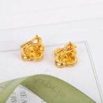 Van Cleef and Arpels Vintage Alhambra earrings - Image 4