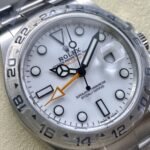 [Super Clone] Rolex Explorer II 42 mm Oyster Silver Bezel White Dial 226570 - Image 4