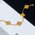 Van Cleef and Arpels Vintage Alhambra bracelet 5 motifs - Image 2