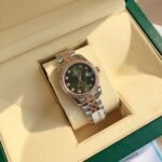 [Super Clone] Rolex Lady Datejust 28 mm Jubilee Brilliant diamond set Bezel Olive green set with diamonds Dial 279381RBR - Image 3