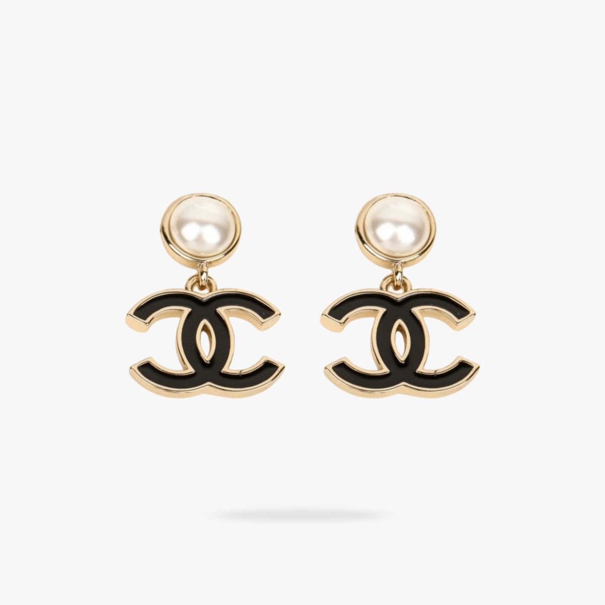 21-1-1.jpg CHANEL CC Pearl earrings - Image 1