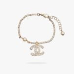 CHANEL CC Pearl bracelet