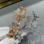 Van Cleef and Arpels Frivole bracelet 7 flowers medium model - Image 3