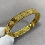 Van Cleef and Arpels Perlée clovers bracelet medium model - Image 3