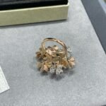 Van Cleef and Arpels Frivole ring 8 flowers - Image 5