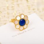 Van Cleef and Arpels Pâquerette ring - Image 2