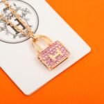 HERMES Amulettes Constance pendant - Image 2