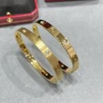 CARTIER LOVE bracelet classic model brushed 4 diamonds - Image 4