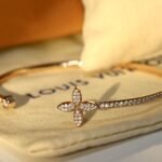 LOUIS VUITTON Idylle Blossom Twist Bracelet - Image 3